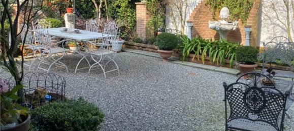 Квартира с 4 комнатами в Севезо, Италия № 7823 7