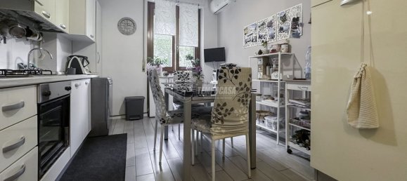 Apartamento de 3 habitaciónes en San Donato Milanese, Italy No. 153496 2