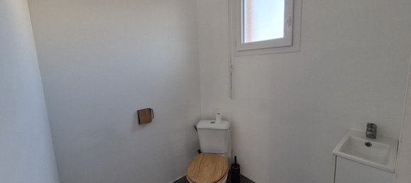 Casa de 4 dormitorios en Ferel, France No. 199300 12