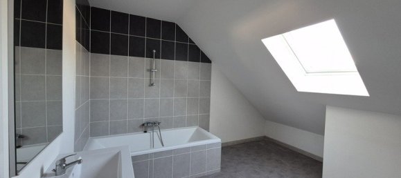 Casa de 4 dormitorios en Ferel, France No. 199300 15