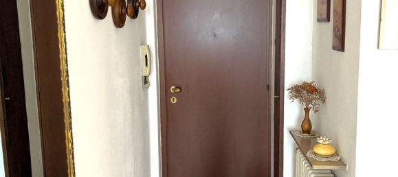 4 rooms Apartment in Ospedaletto Lodigiano, Italy No. 338397 8