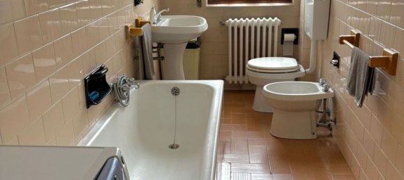 4 rooms Apartment in Ospedaletto Lodigiano, Italy No. 338397 10