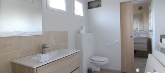 Casa de 4 dormitorios en Saint-Pryve-Saint-Mesmin, France No. 214334 17