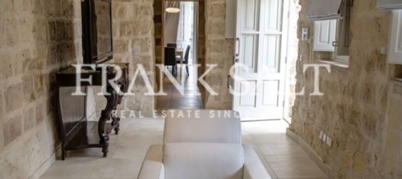 Casa T2 em Qormi, Malta N.º 9544 5