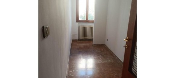 5 bedrooms Apartment in Padua, Italy No. 358416 7
