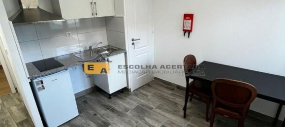 300m² Building in Vila Nova de Gaia, Portugal No. 81692 11