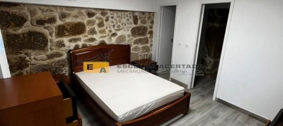 300m² Building in Vila Nova de Gaia, Portugal No. 81692 2