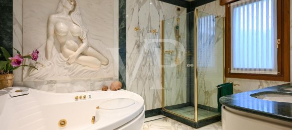 14 rooms Villa in Bassano del Grappa, Italy No. 80026 18