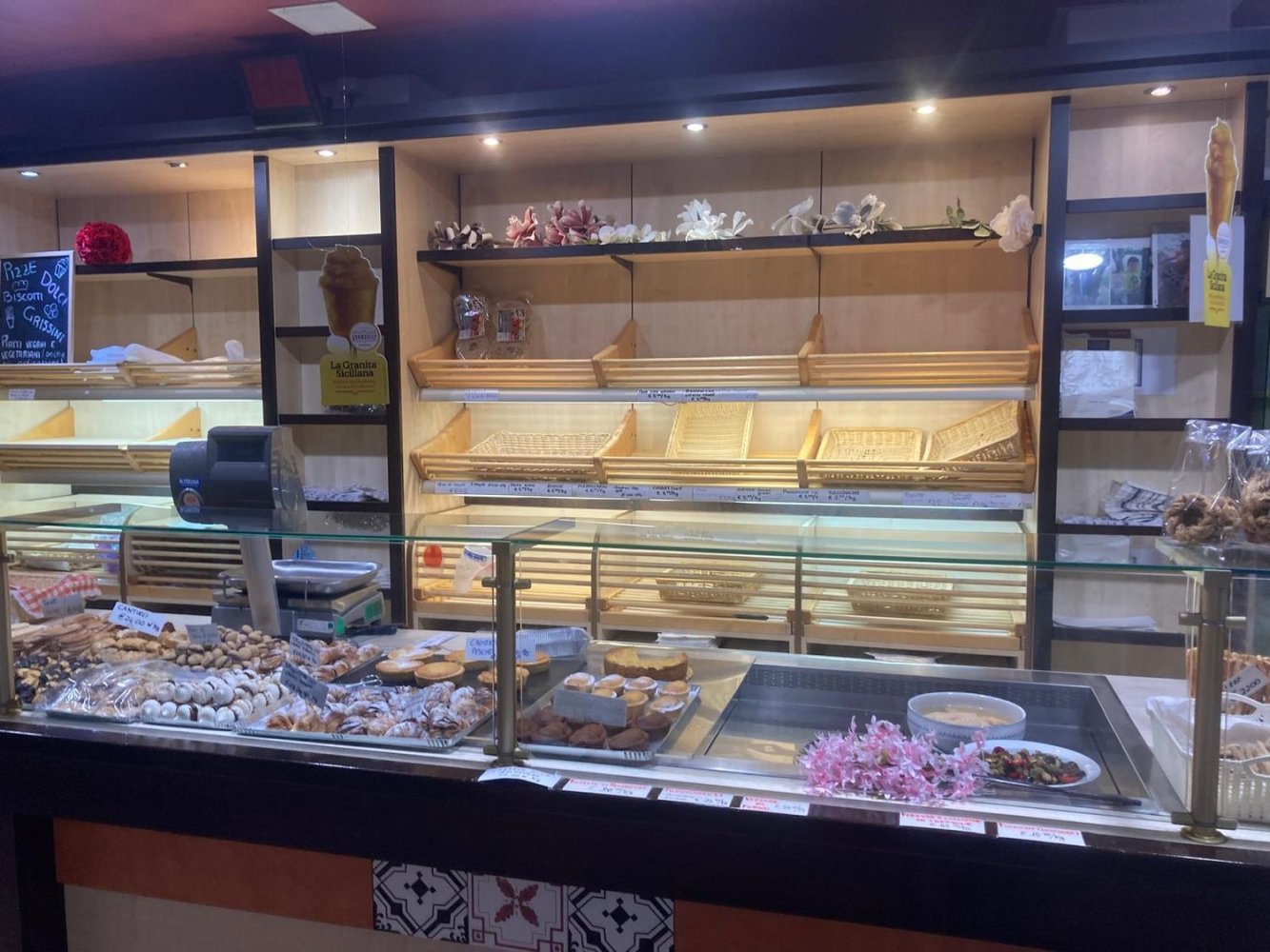 85m² Commercial property in Parella, Italy No. 265174