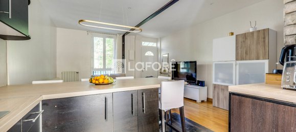 2 Schlafzimmer Haus in Choisy-le-Roi, France, Nr. 350321 5