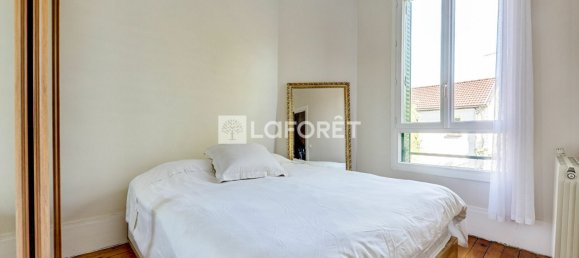 2 Schlafzimmer Haus in Choisy-le-Roi, France, Nr. 350321 8