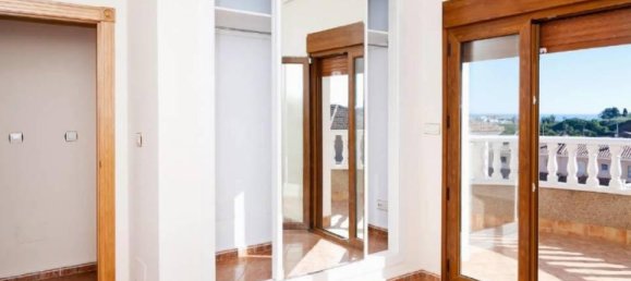 3 bedrooms Villa in Torrevieja, Spain No. 10596 6