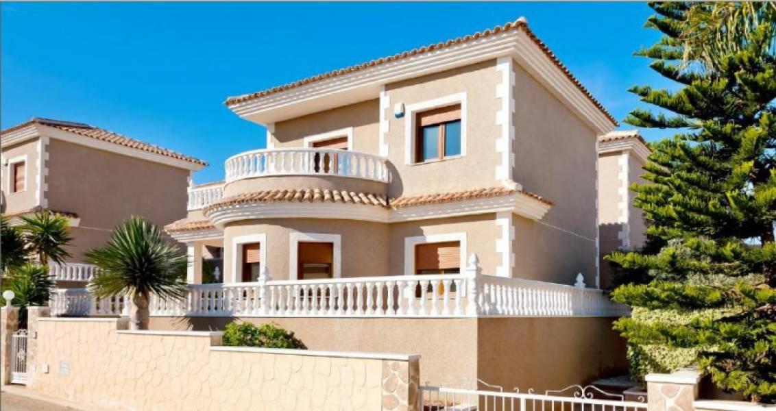 3 bedrooms Villa in Torrevieja, Spain No. 10596