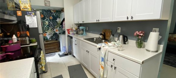 3 Schlafzimmer Villa in Miami, USA, Nr. 615143 6