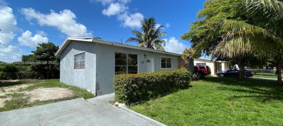 3 Schlafzimmer Villa in Miami, USA, Nr. 615143 3
