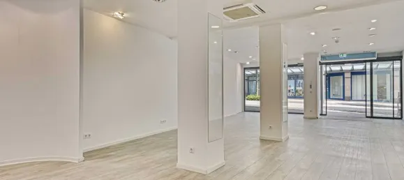 16-salle Bâtiment à Remscheid, Germany No. 74337 7