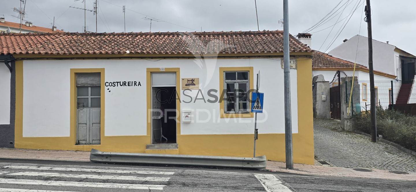 Gebäude in Quarteira, Portugal 183m², Nr. 197479