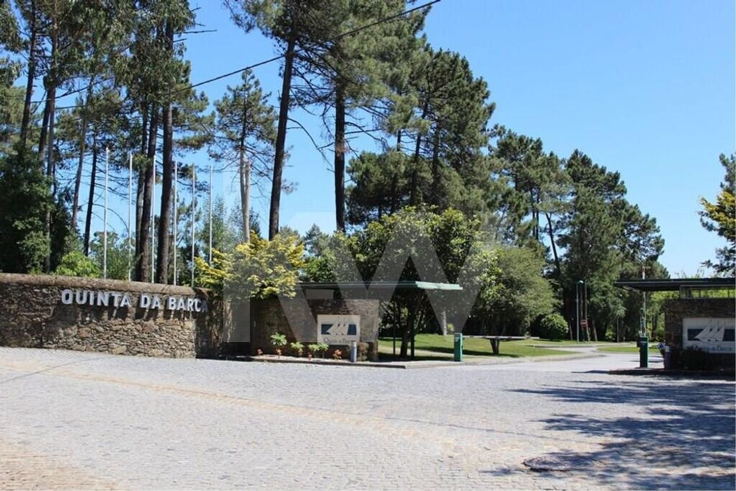 1611m² Commercial property in Gemeses, Portugal No. 66755