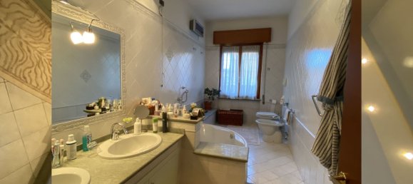 Villa de 4 dormitorios en Castegnato, Italy No. 365604 41