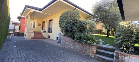 Villa de 4 dormitorios en Castegnato, Italy No. 365604 10
