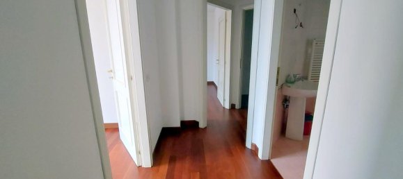 6-Zimmer Doppelhaus in Padua, Italy, Nr. 29969 34