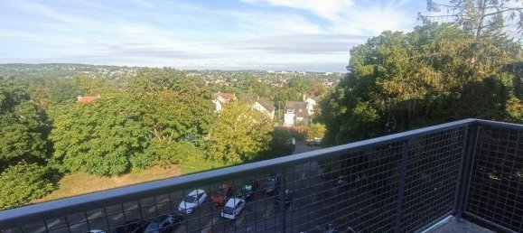 Квартира с 2 спальнями в Марли-ле-Руа, Франция № 333835 3