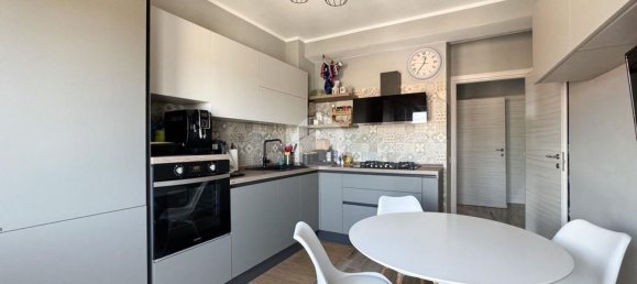 4 bedrooms Apartment in Avezzano, Italy No. 331387 15