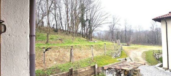 3 bedrooms House in Merone, Italy No. 187216 38