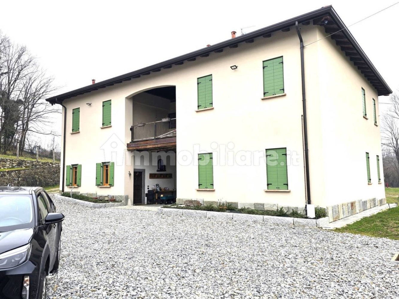 3 bedrooms House in Merone, Italy No. 187216