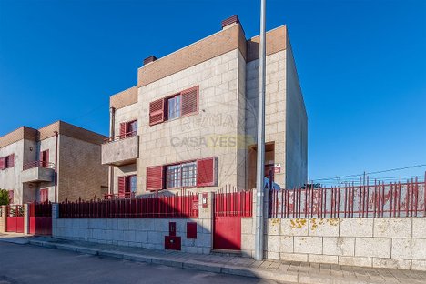 3 bedrooms House in Matosinhos, Portugal No. 187749