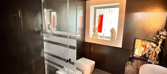 5 rooms Apartment in Viareggio, Italy No. 211030 15