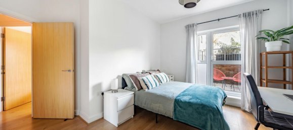 2 bedrooms Apartment in London, United Kingdom No. 7751 6