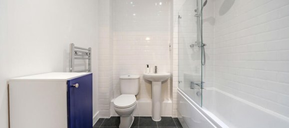 2 bedrooms Apartment in London, United Kingdom No. 7751 9
