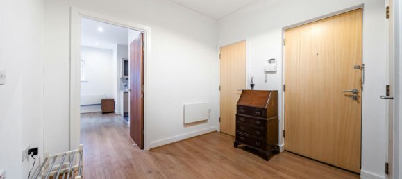 2 bedrooms Apartment in London, United Kingdom No. 7751 16