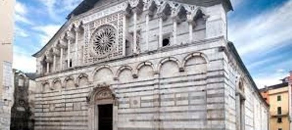 Casa de 7 divisões em Carrara, Italy N.º 275386 21