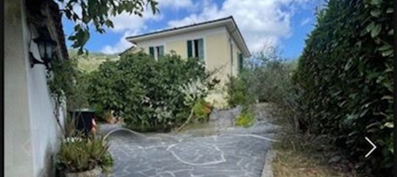 Casa de 7 divisões em Carrara, Italy N.º 275386 4