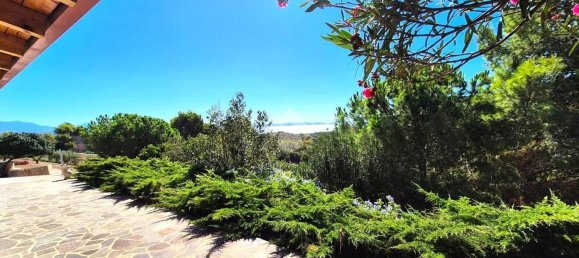 Вилла с 6 спальнями в Сардиния, Италия № 373515 20