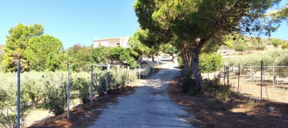 Вилла с 6 спальнями в Сардиния, Италия № 373515 2