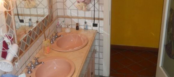 7 rooms Duplex in Lucca, Italy No. 11966 18