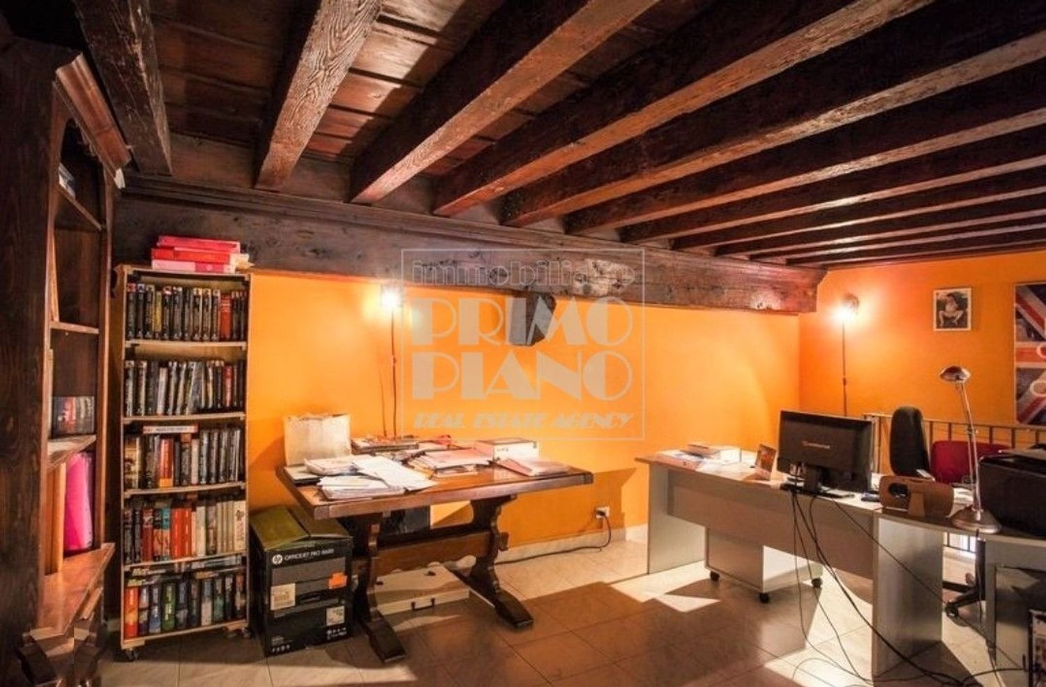 7 rooms Duplex in Lucca, Italy No. 11966