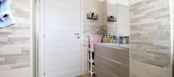 2 bedrooms Apartment in Reggio Emilia, Italy No. 319158 20