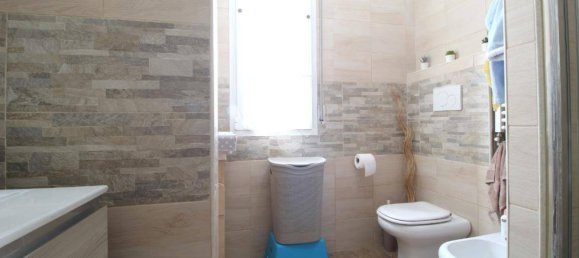 2 bedrooms Apartment in Reggio Emilia, Italy No. 319158 18