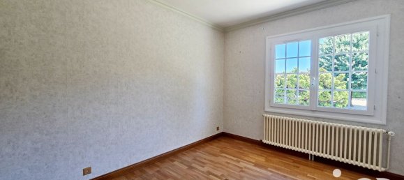 Casa de 4 dormitorios en Le Poinconnet, France No. 277687 15