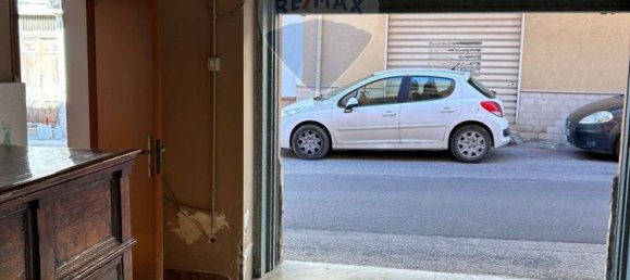 Casa de 5 dormitorios en Favara, Italy No. 381390 9