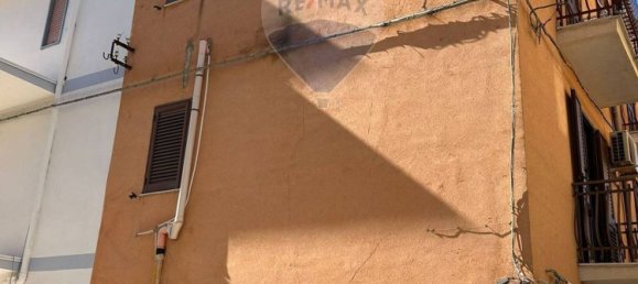 Casa de 5 dormitorios en Favara, Italy No. 381390 7