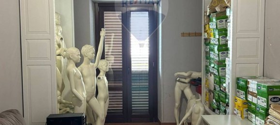 Casa de 5 dormitorios en Favara, Italy No. 381390 16