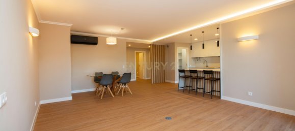 3 bedrooms Apartment in Cascais, Portugal No. 121033 9