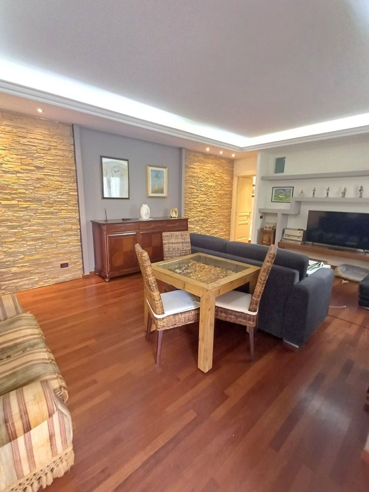 3 rooms Apartment in Potenza, Italy No. 36629