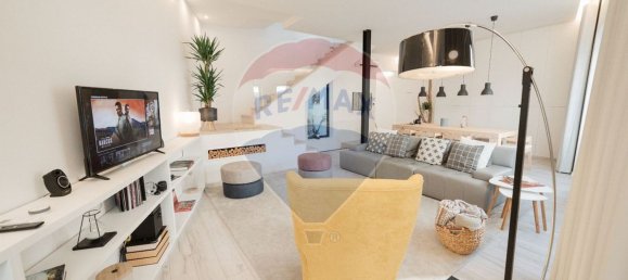 3 bedrooms House in Porto, Portugal No. 24218 2