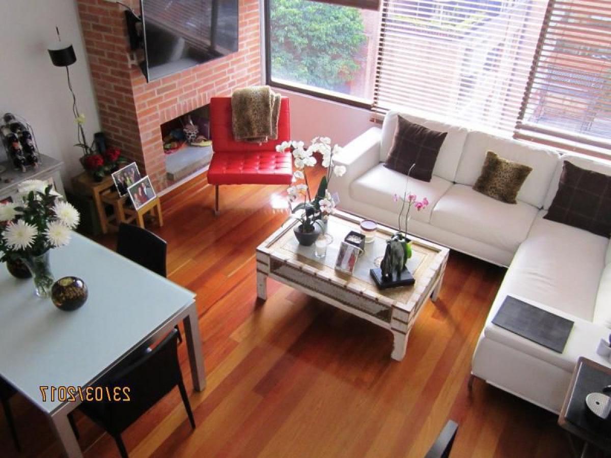 Casa de 2 dormitorios en Bogotá, Colombia No. 13678